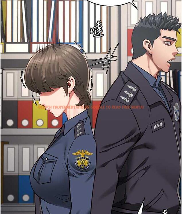 查看漫画監獄女囚 - 第54話-強姦妳家主人給我看 - tymanga.com中的1679660图片