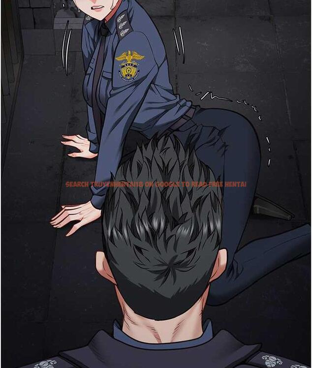 查看漫画監獄女囚 - 第54話-強姦妳家主人給我看 - tymanga.com中的1679765图片