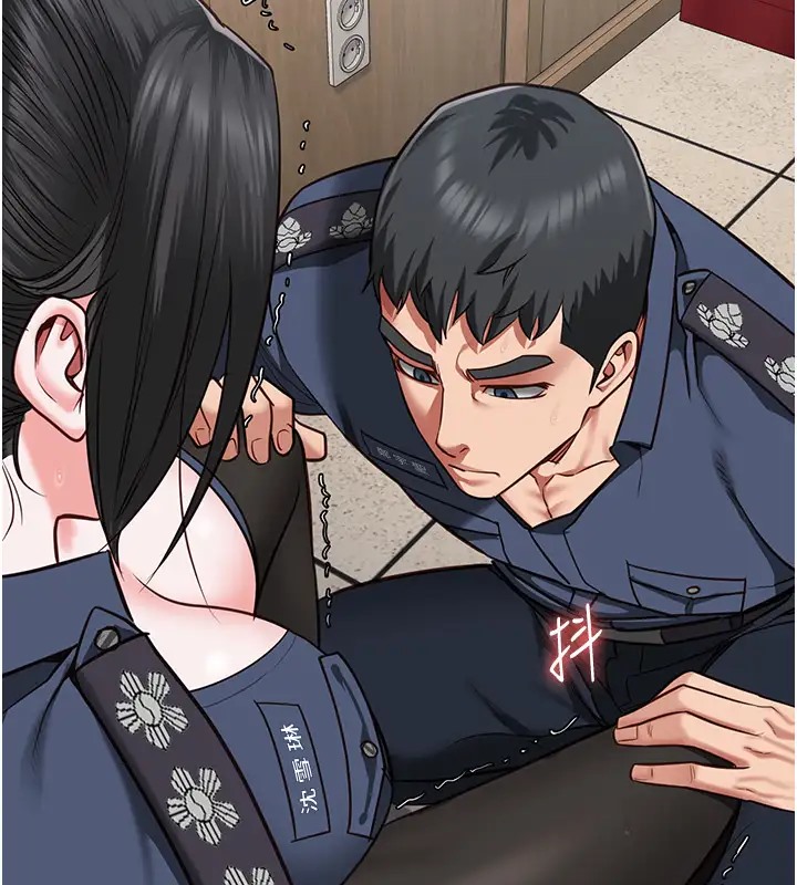 查看漫画監獄女囚 - 第70話-腿張開來我看看 - tymanga.com中的2026210图片
