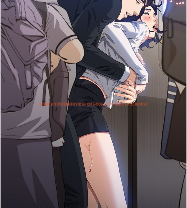 查看漫画萬能履歷表 - 第110話-在地鐵目睹出軌現場 - tymanga.com中的2592155图片
