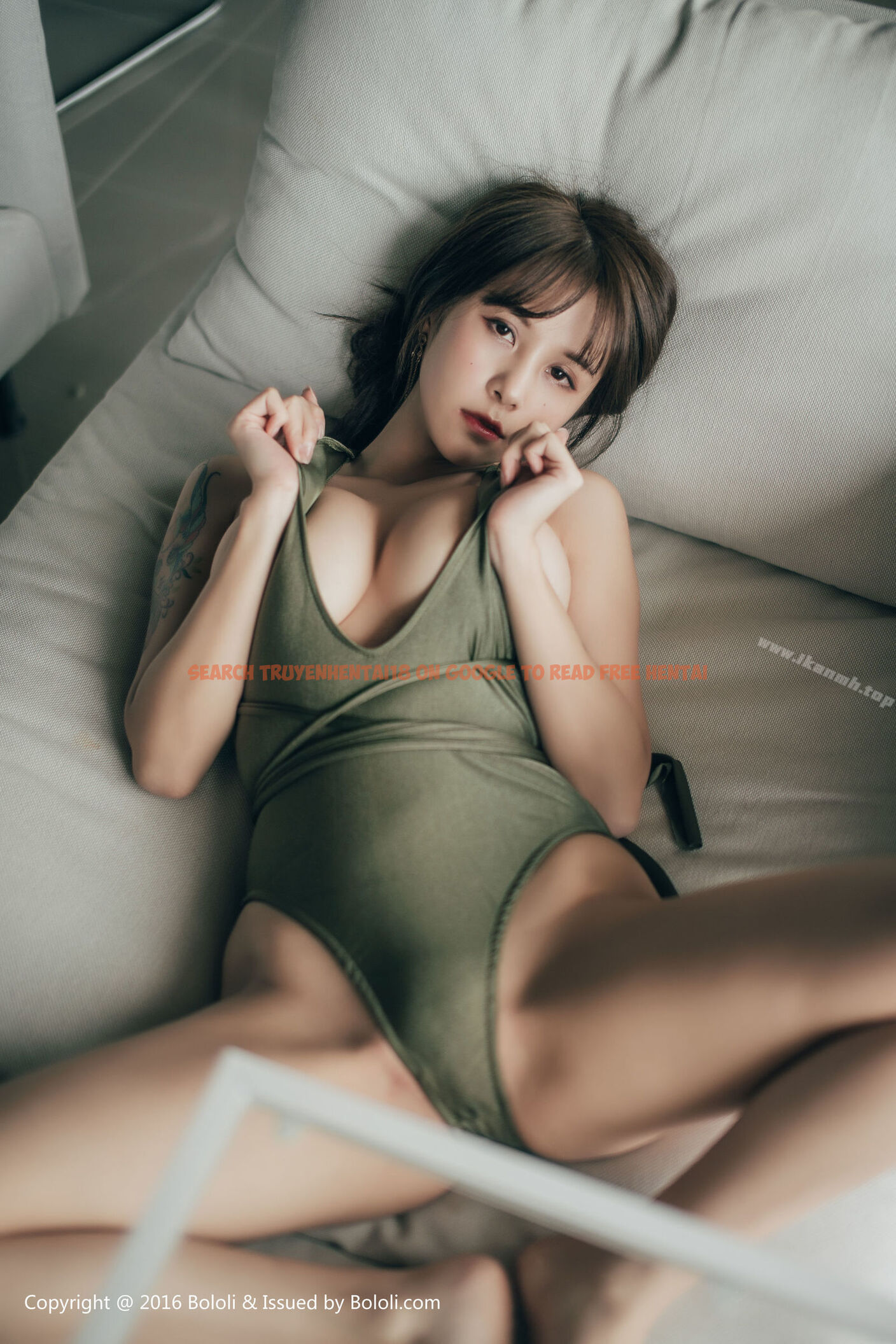查看漫画性感写真（真人集） - 御姐范美女杜花花性格张扬，妖娆妩媚爆乳呼之欲出眼神犀利中带着挑逗 - www.tymanga.com中的282327图片